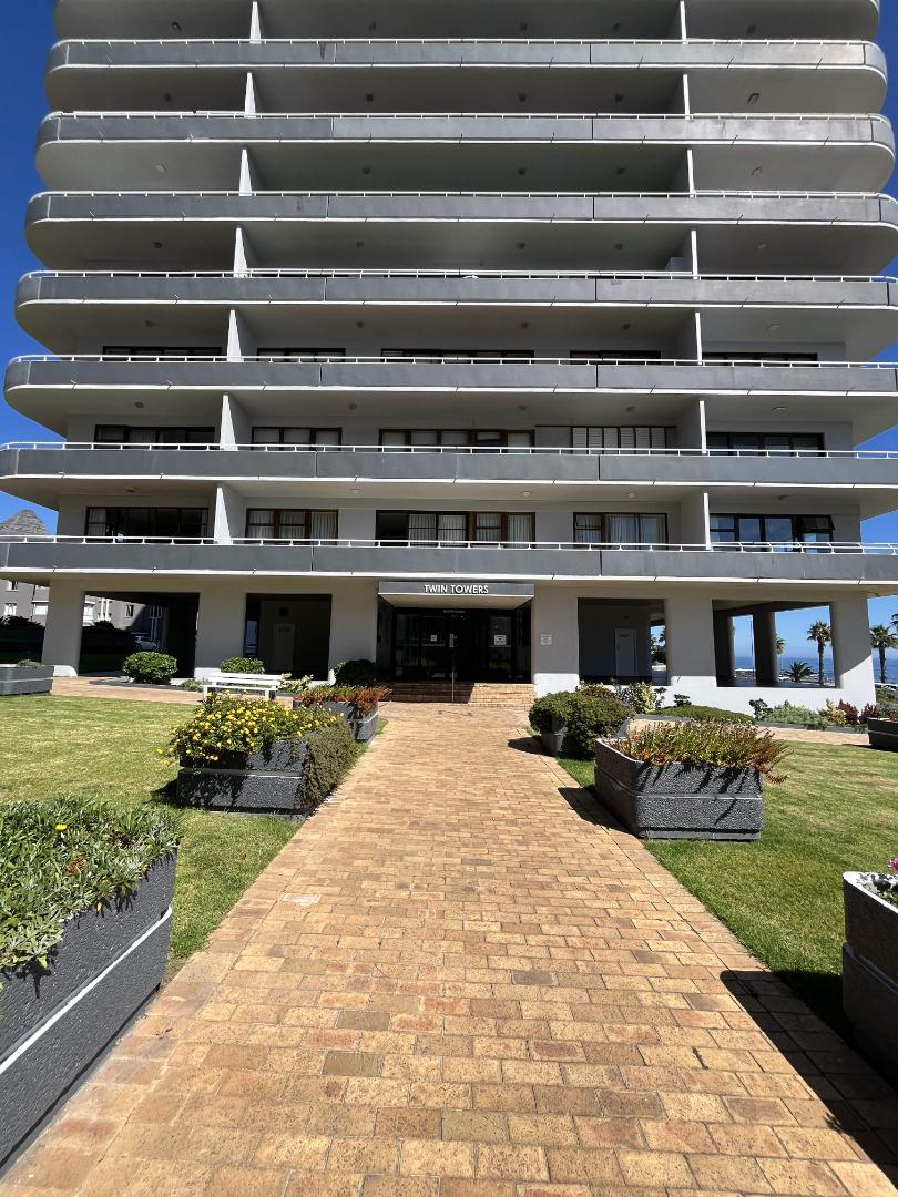 To Let 3 Bedroom Property for Rent in Sea Point Western Cape